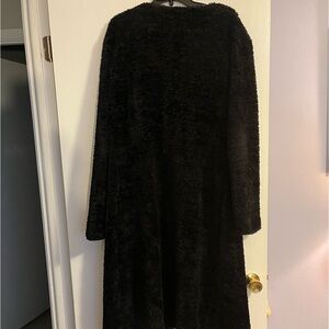 a black chenille duster. It’s 49 in long, 26 in pit to pit, arm length 26 in